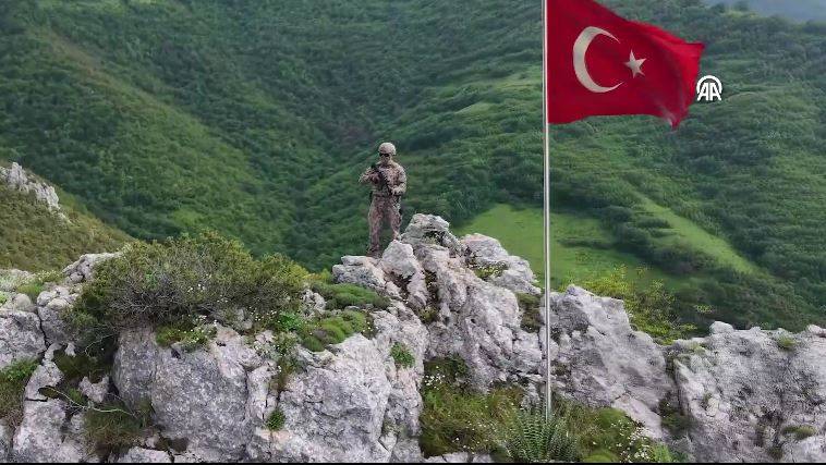 Emniyetin 19 Mayıs klibi nefes kesti! 5